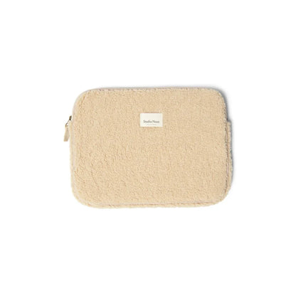 Beige flauschige Laptop-Hülle mit Reißverschluss im Teddy-Stil für 13 Zoll Geräte