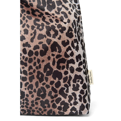 Leopard-print Stofftasche namens Leopard Grocery Bag für umweltfreundliches Einkaufen