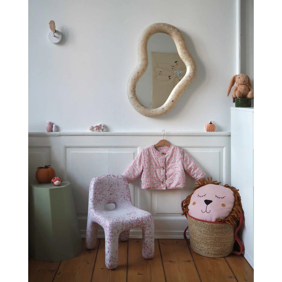 Pink floral gemusterter kinderstuhl aus weich strukturierter stoffqualität marine mirror faded-white