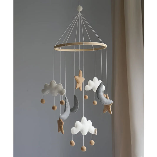 Mobile Wolke, Mond, Sterne in Beige und Grau