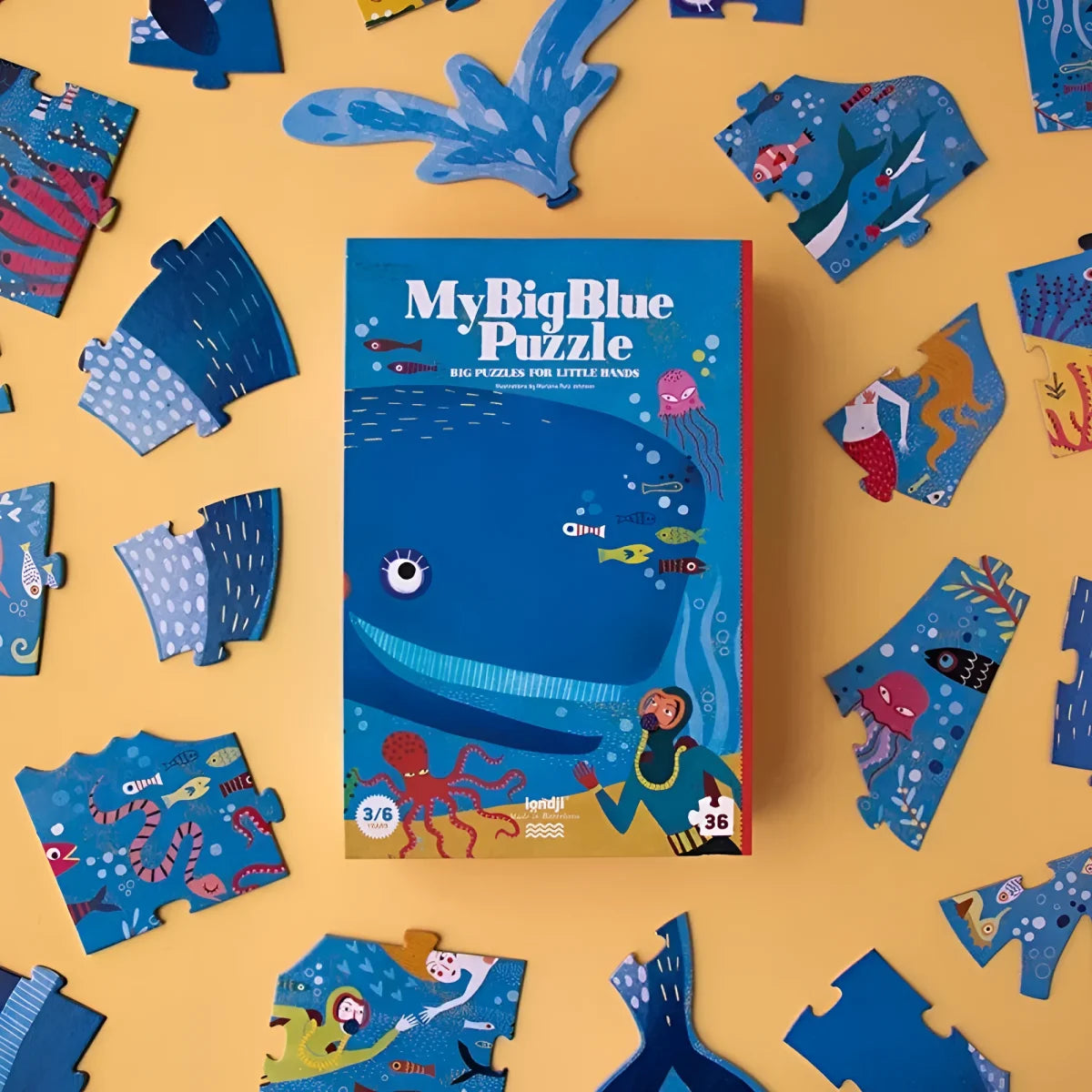 Kinderpuzzlebox mit Unterwasserszene und blauem Wal in My Big Blue Puzzle