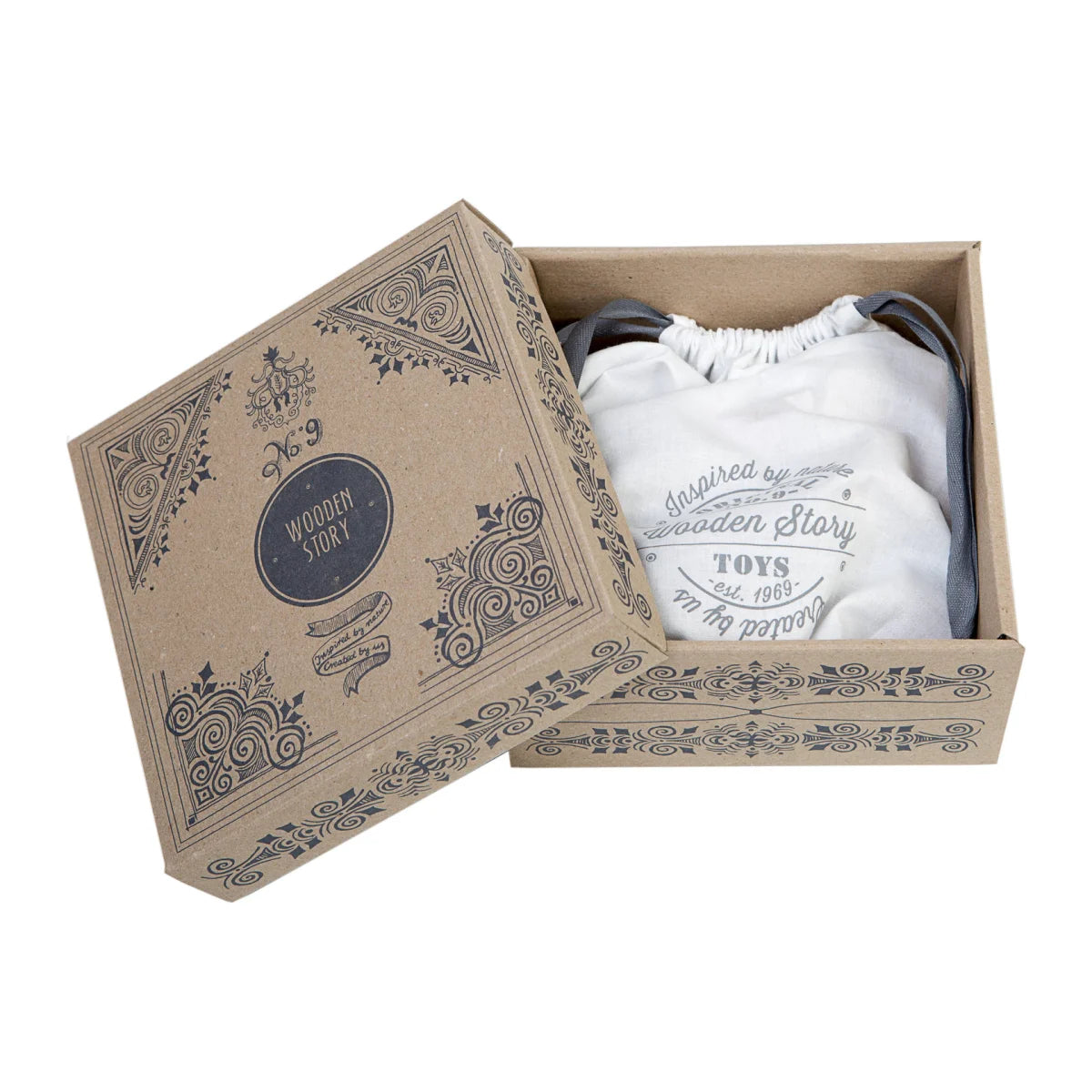 Natürlicher stacking tower aus weißem stoff mit grauem rand in brauner box ideal für nachhaltige babykleidung schweiz