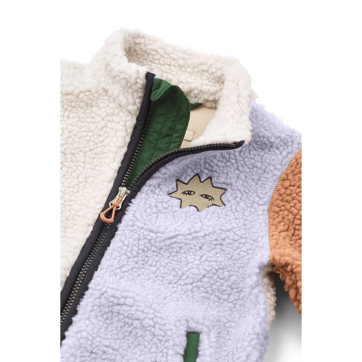 Nolan fleecejacke cozy lavendelfleeceweste mit sherpa kragen grünem reißverschluss und sonnenschild stickerei