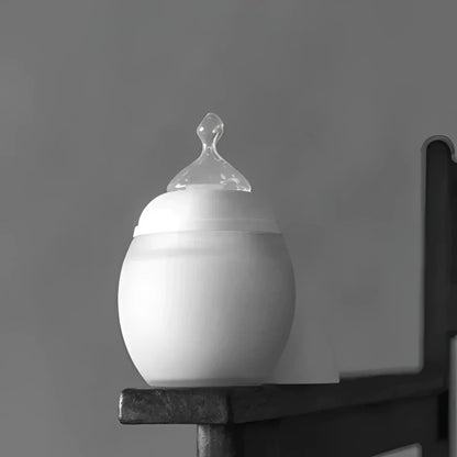 Weiße Silikon-Babyflasche mit physiologischem Sauger 2er-Set S oder M