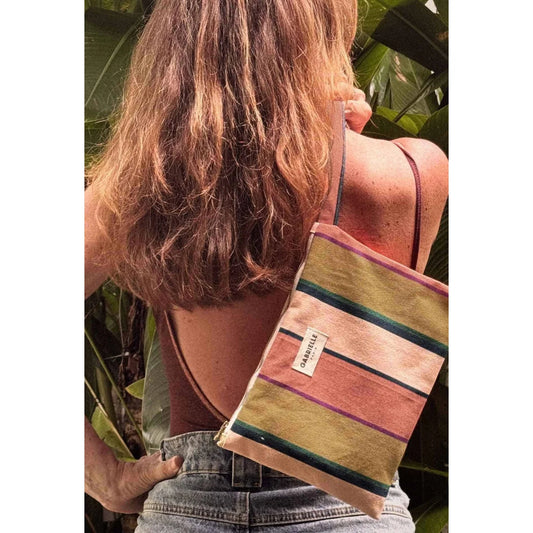Bunte gestreifte Canvas-Pouch Pouch with Handle Sand mit Griff und Gabrielle-Label
