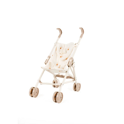 Weißer Puppenbuggy mit gepunktetem Design und braunen Rädern im Erdbeer-Look