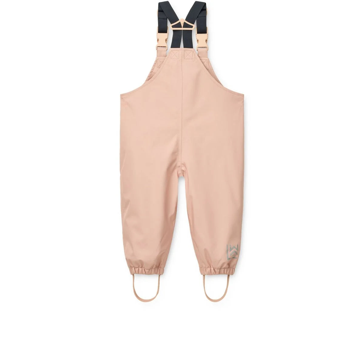 Beige wasserdichte overalls mit schwarzen verstellbaren trägern und hellen metallverschlüssen im regenbekleidungsset manu