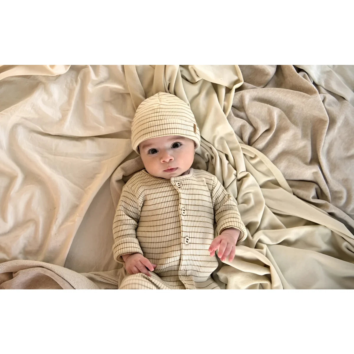 Baby in GOTS-zertifizierter Bio-Baumwolle Rib Beanie Biscuit Stripe