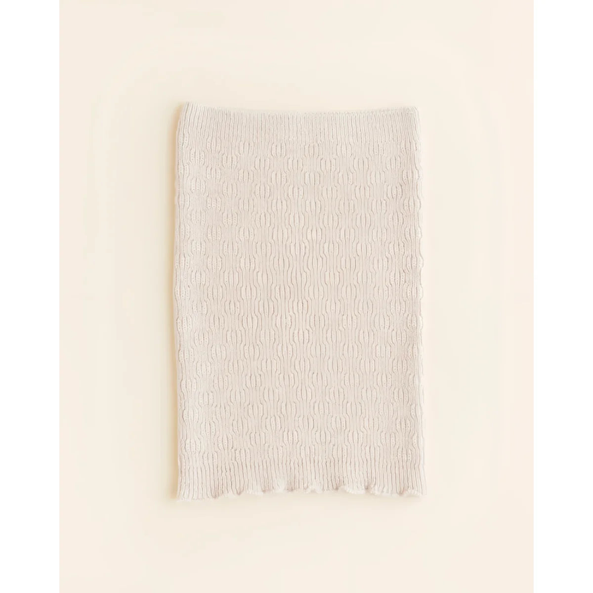Pale gray Schal Gigi in Cream with textured pattern and scalloped edge