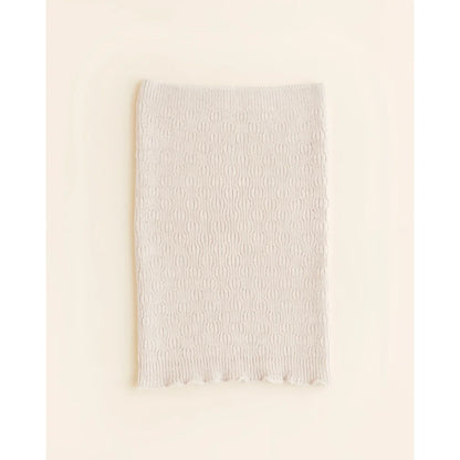 Pale gray Schal Gigi in Cream with textured pattern and scalloped edge