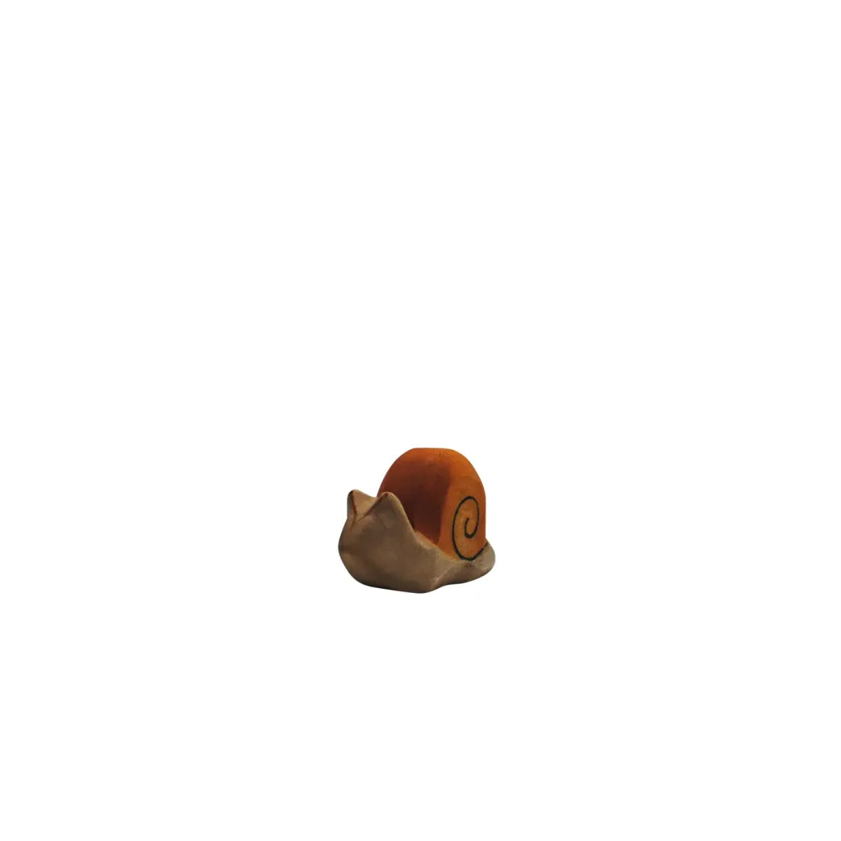 Schnecke Figurine aus braun und orange mit schwarzem Spiralmuster auf dem Gehäuse