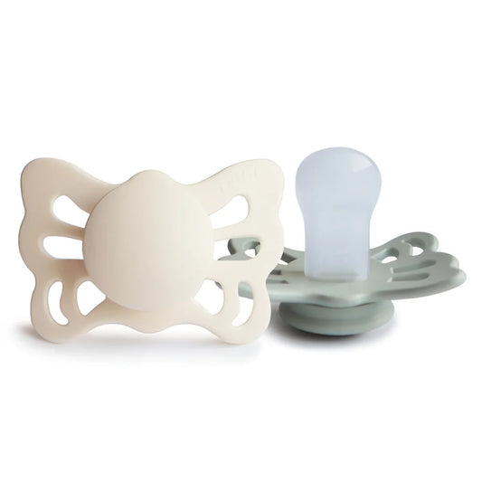 Frigg Schnuller Butterfly Anatomical Silikon DUO in Cream/Sage