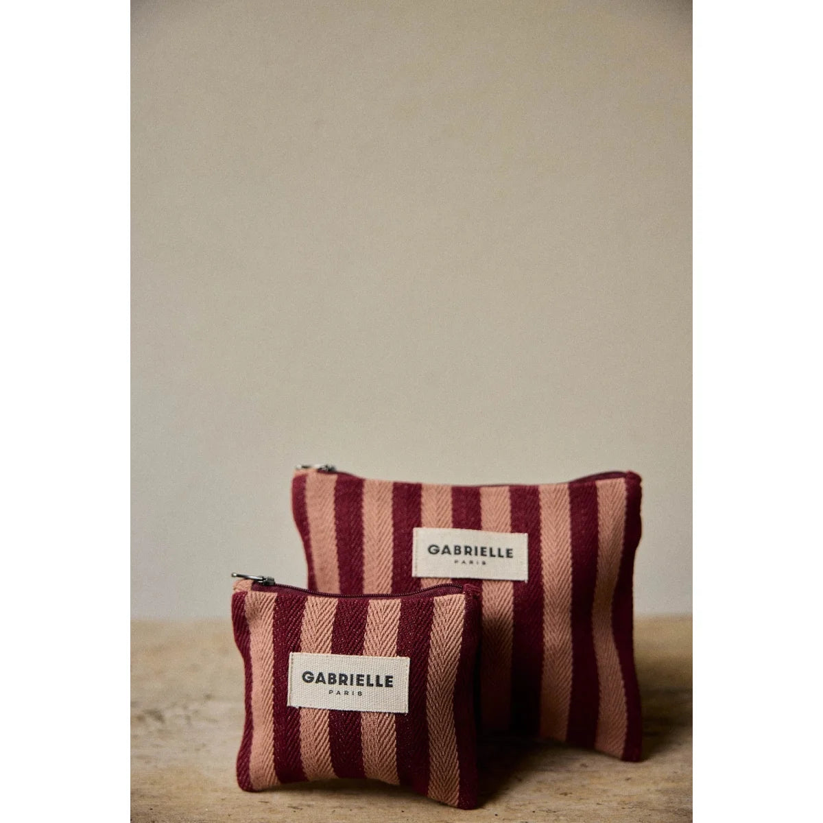 Small pouch garance stripes aus maroon und beige gestreiftem gewebtem stoff mit gabrielle paris label ideal für ökologische
