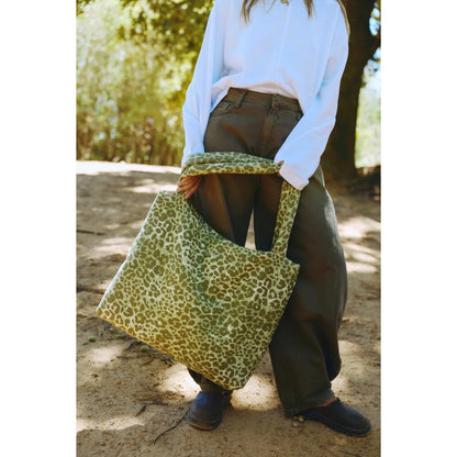 Grüne Leopard Baumwolltasche Soft Cotton Mom Bag Studio Noos Tasche