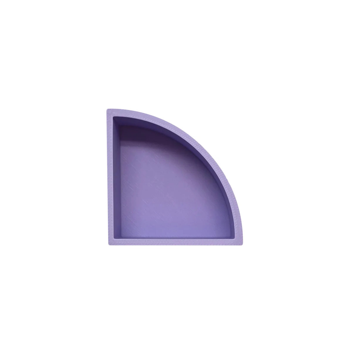 Ein elegantes lila spielschälchen mandigo in viertelkreisform mit matter oberfläche aus hochwertigem material
