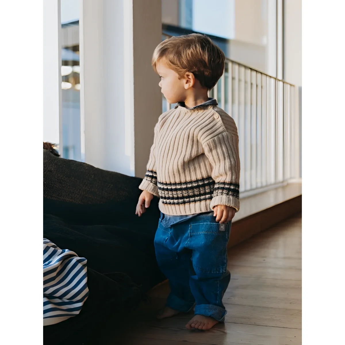 Snug Strickpullover mit Streifenbund in Indigo – Ansicht 3
