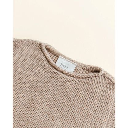 Beiger Strickpullover mit sichtbarem Etikett am Halsausschnitt, Strickpullunder Vest Harvey