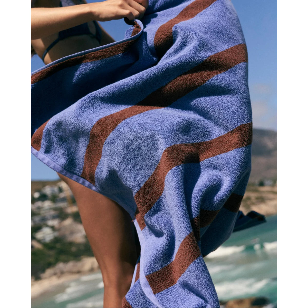 Badetuch STRIPES Blau-Bordeaux mit weichem Strukturgewebe