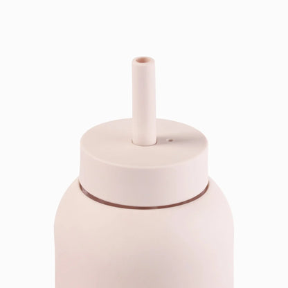 Pink Wasserflasche mit Stroh und Deckel aus dem Produkt Big Bottle