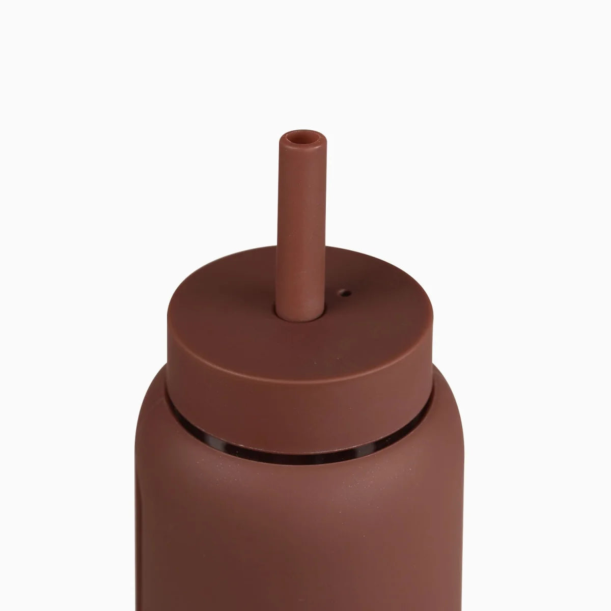 Braune Wasserflasche mit Strohhalm und Deckel, passend zum Mini Bottle Produkt