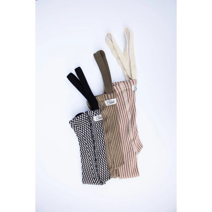Drei Stoff-Armbänder in Schwarz, Braun, Beige mit Streifenmuster