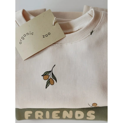 Cremefarbener Sweater mit Olivenbaumdesign und FRIENDS-Text am Saum