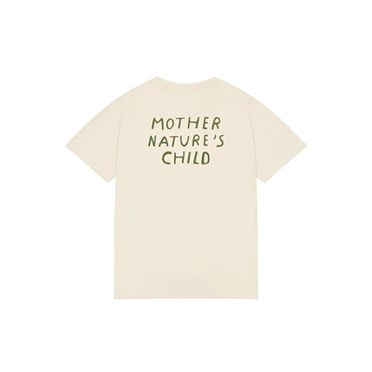 Rückseite des Damen-T-Shirts Mother Nature’s Child in Creme mit grünem Schriftzug