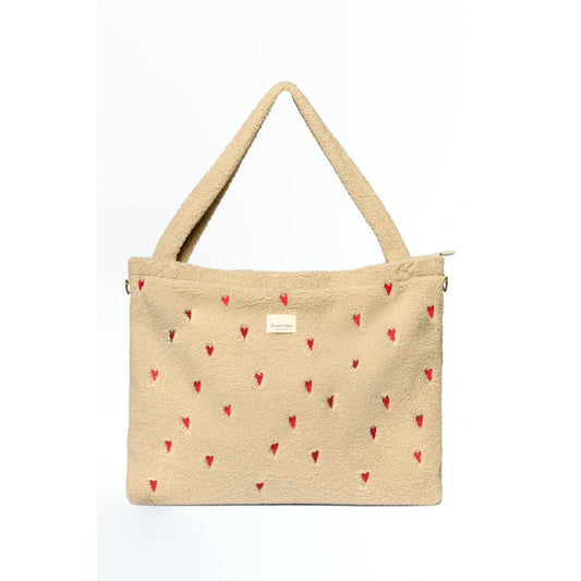 Beige Sherpa Tasche mit roter Herzstickerei, Teddy Mom Wickeltasche, Ecru Herzen