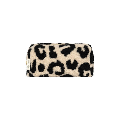 Leopardenmuster Fleece-Tasche aus der Teddy Necessaire Kollektion von Holy Cow