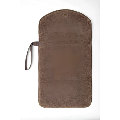 Braune Stoffgarmenttasche mit Griff für Teddy Wickelunterlage