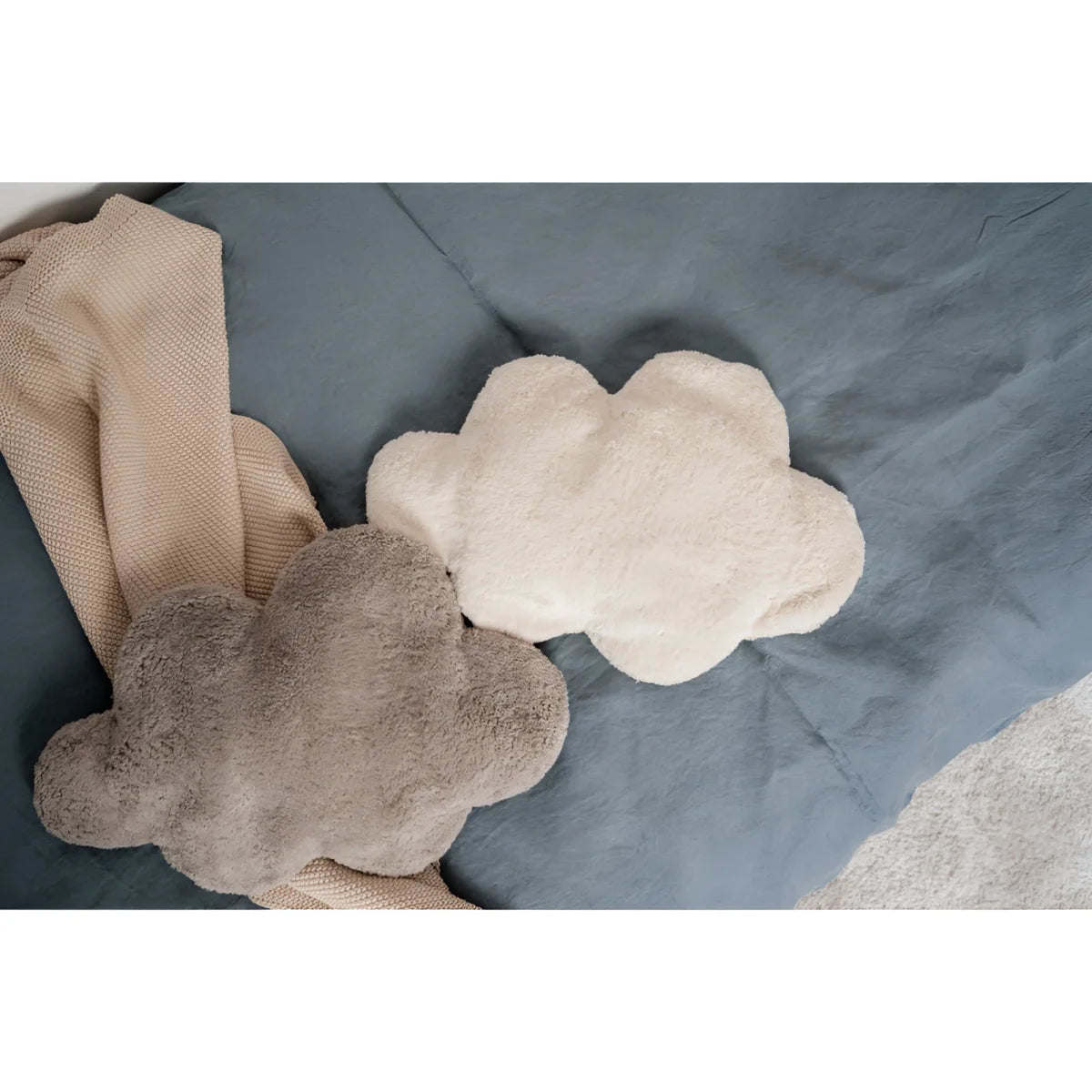 Wärmekissen Wolke in Weiß, weiche, cloud-förmige Kuschelkissen für Komfort und Wärme